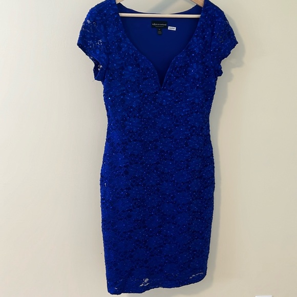 Beautiful blue sequinned dress - Picture 1 of 5